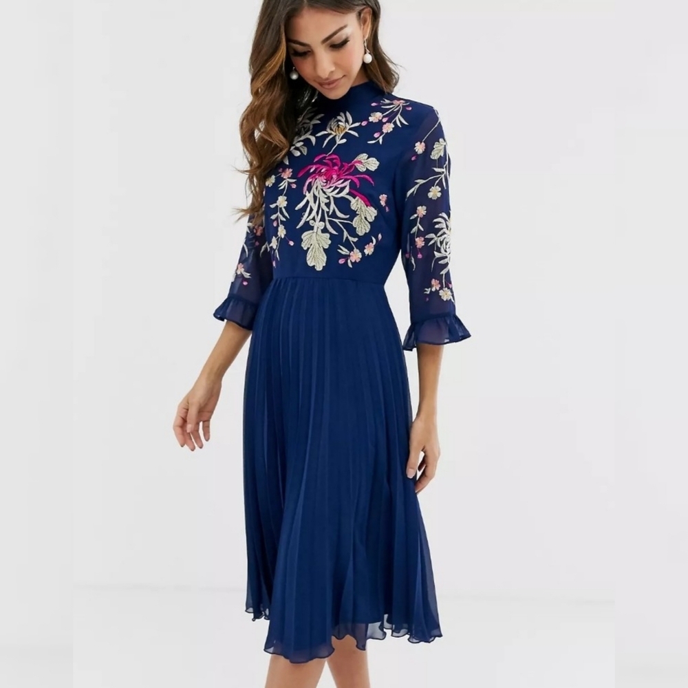 Elegant Navy Floral Embroidered Midi Dress